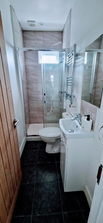 Central Reading Modern 3Br Flat - Walk To Station And High Street Exterior foto